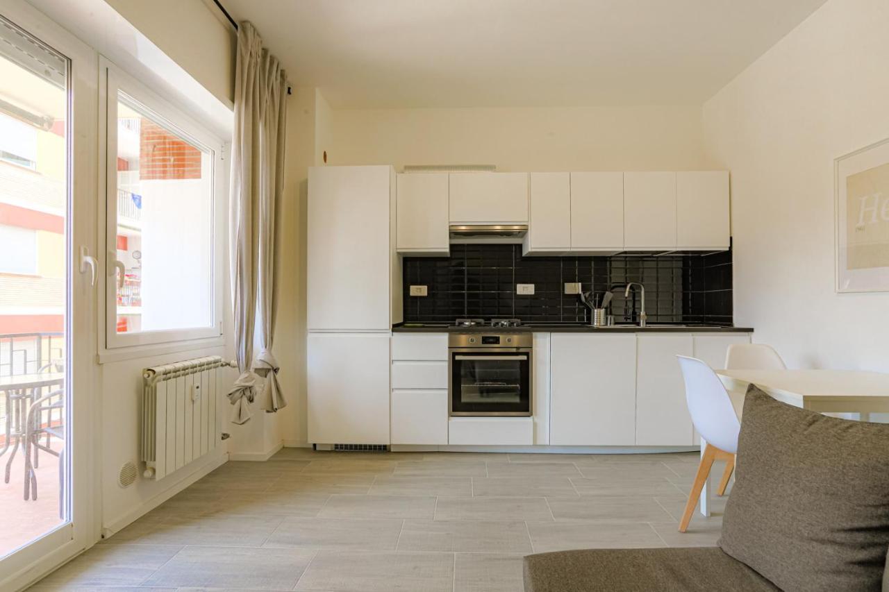 Tiburtina Flam Guest House Рим Екстериор снимка