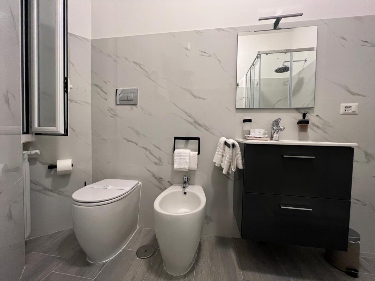 Tiburtina Flam Guest House Рим Екстериор снимка