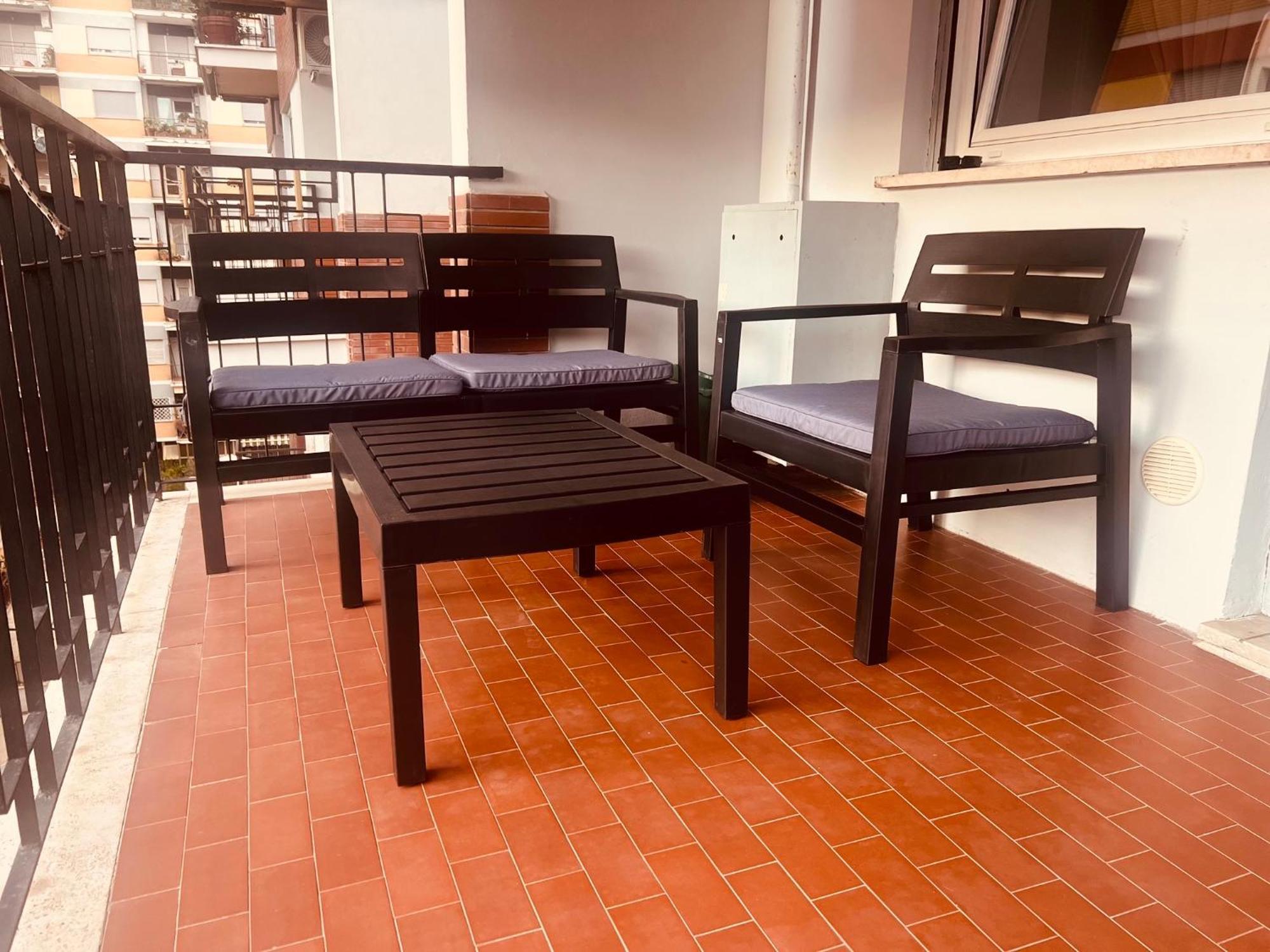 Tiburtina Flam Guest House Рим Екстериор снимка