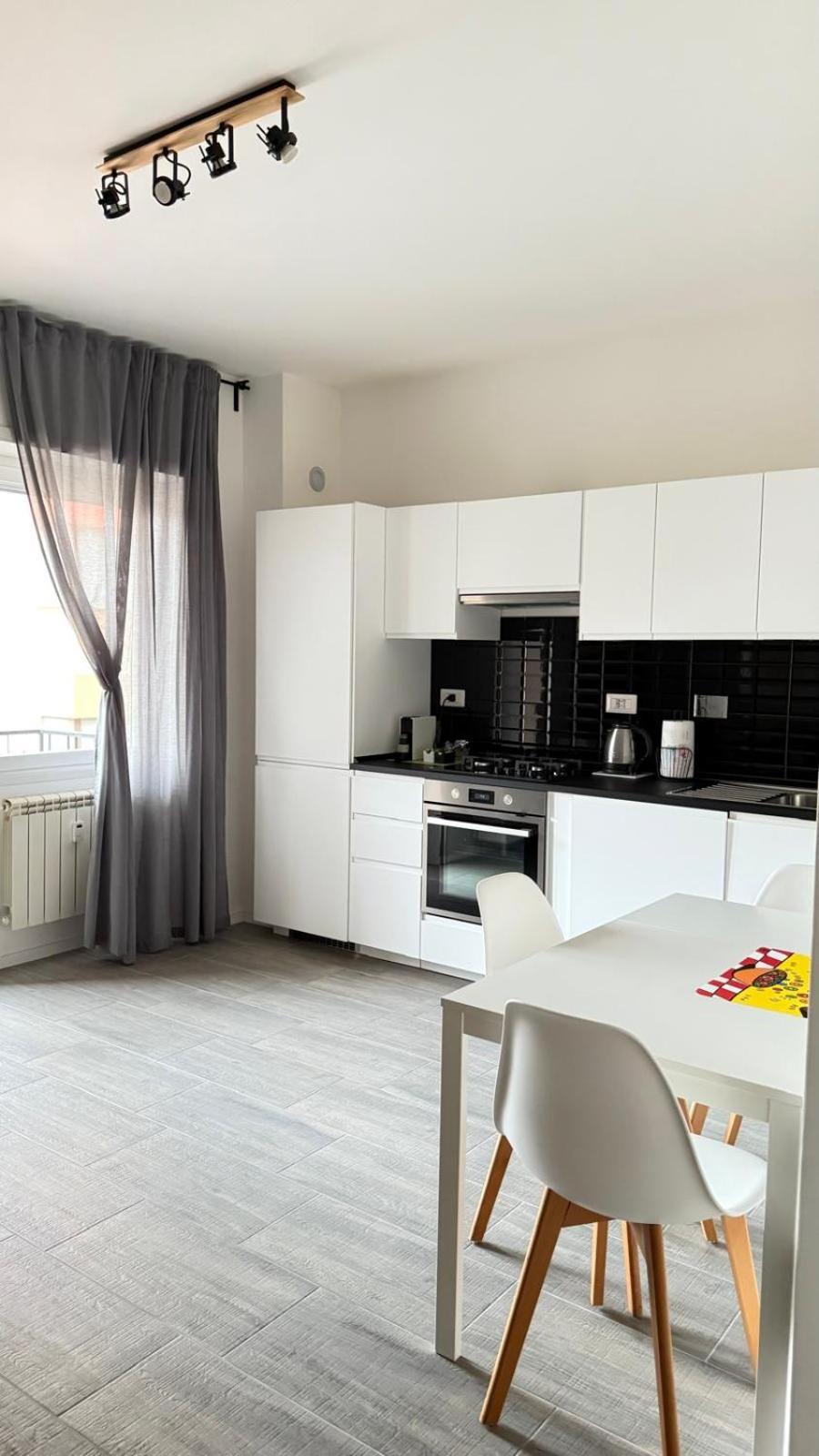 Tiburtina Flam Guest House Рим Екстериор снимка