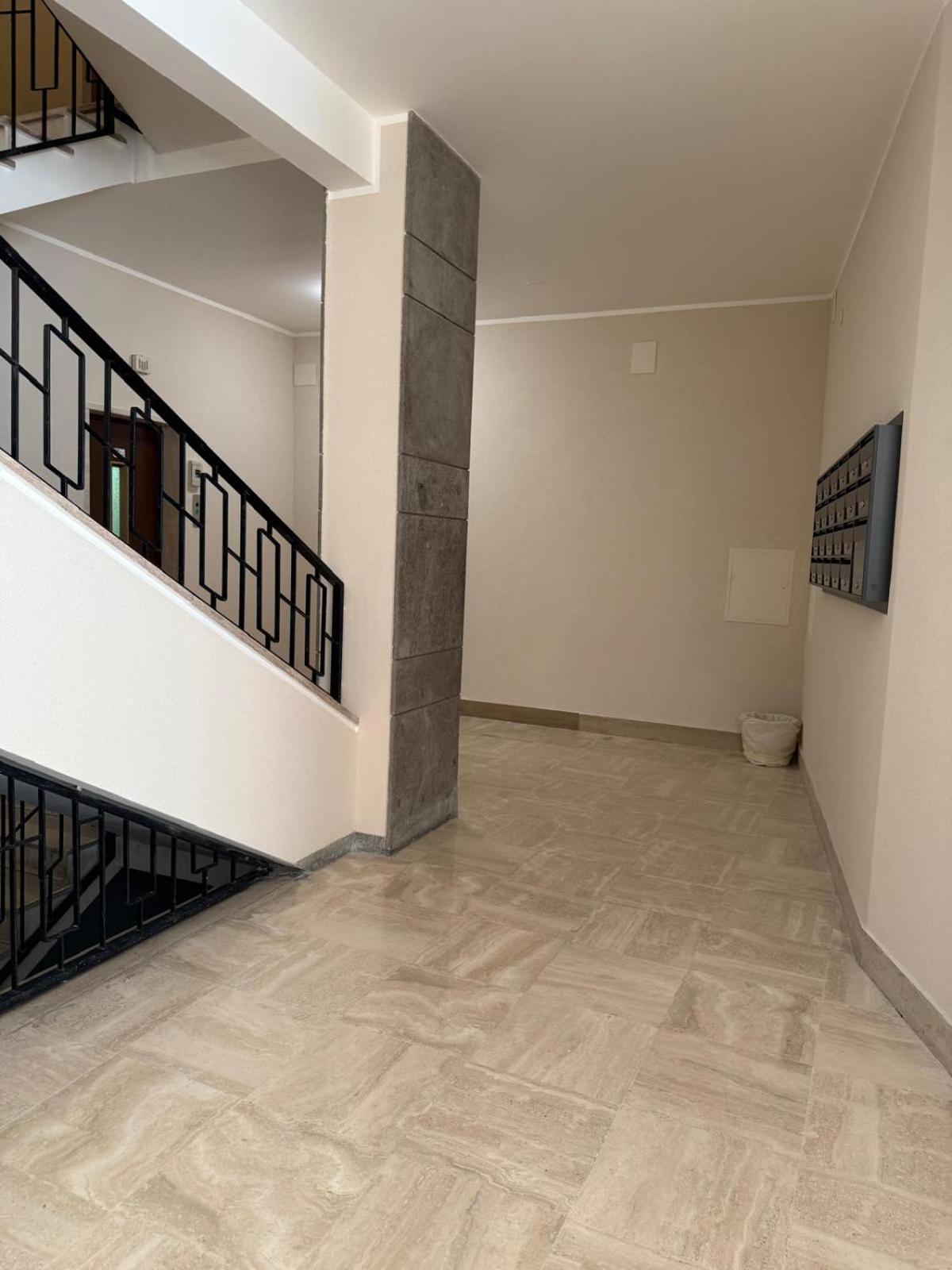 Tiburtina Flam Guest House Рим Екстериор снимка