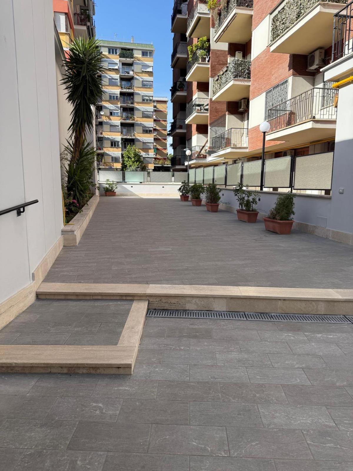 Tiburtina Flam Guest House Рим Екстериор снимка