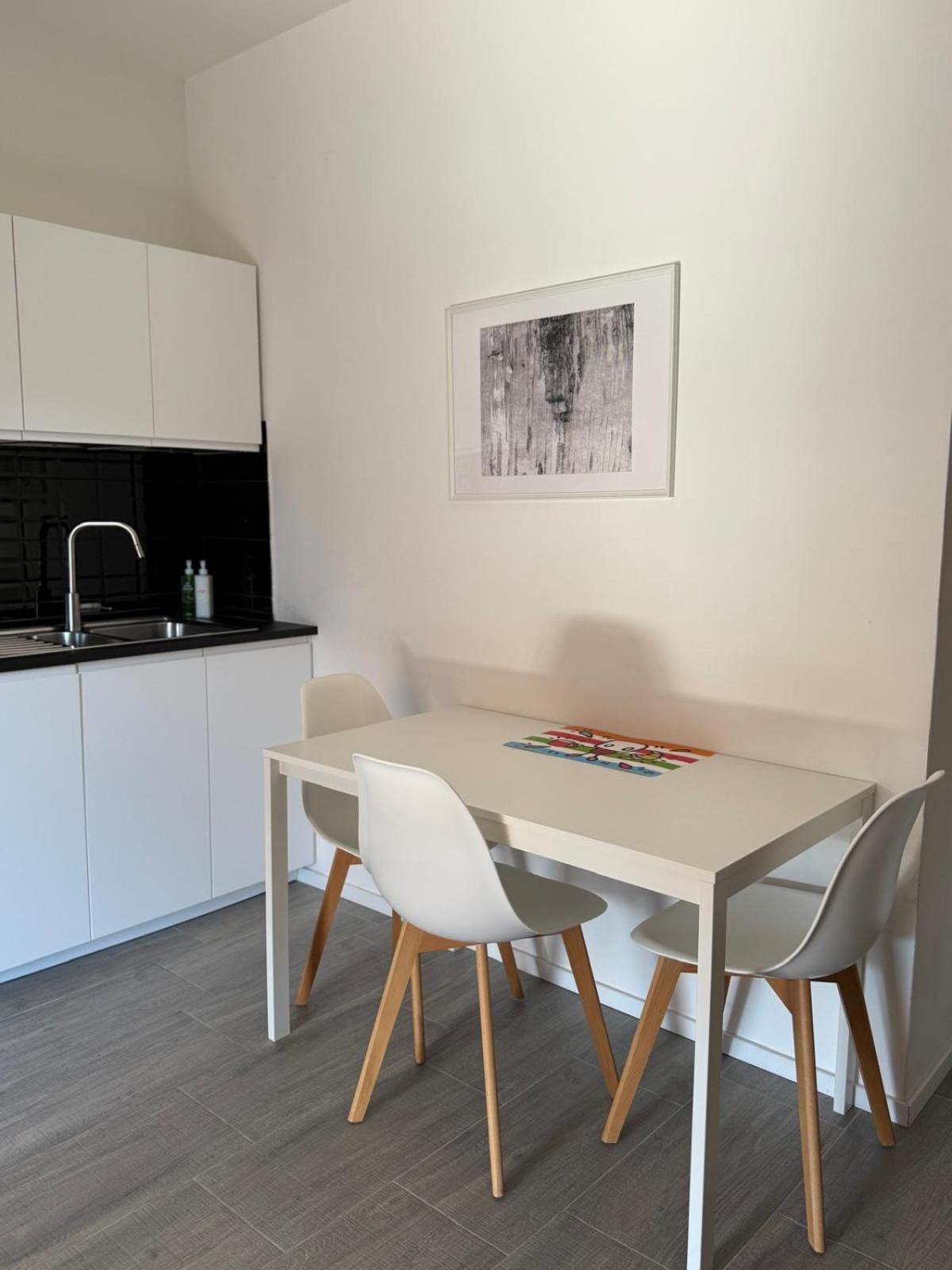 Tiburtina Flam Guest House Рим Екстериор снимка