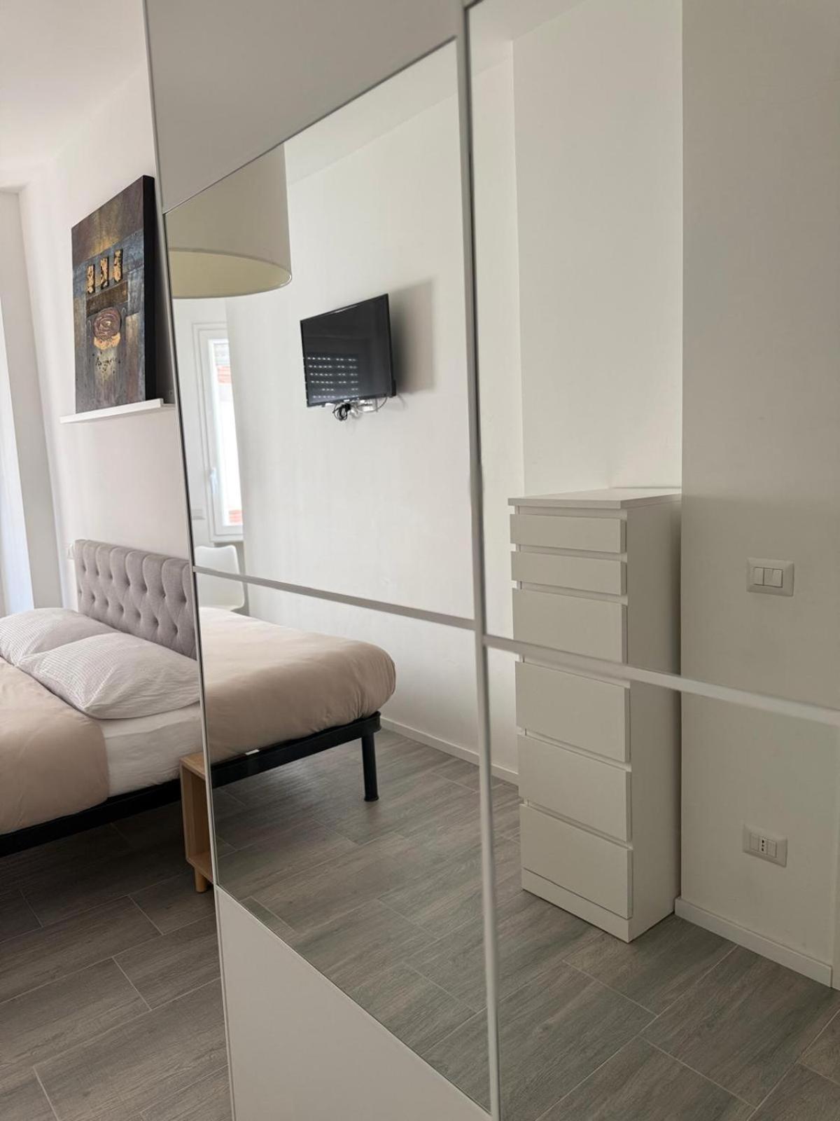 Tiburtina Flam Guest House Рим Екстериор снимка